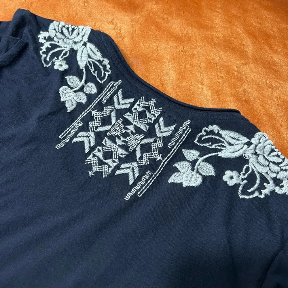 Johnny Was Embroidered Tunic Top small bohemian black white - Image 6