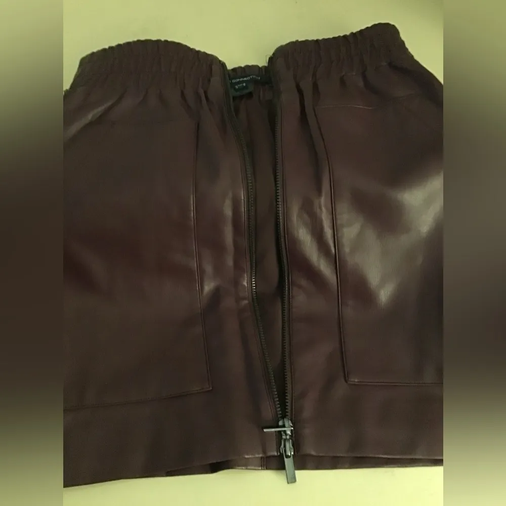 French Connection women faux leather burgundy pencil skirt US size 0 petite - Image 8