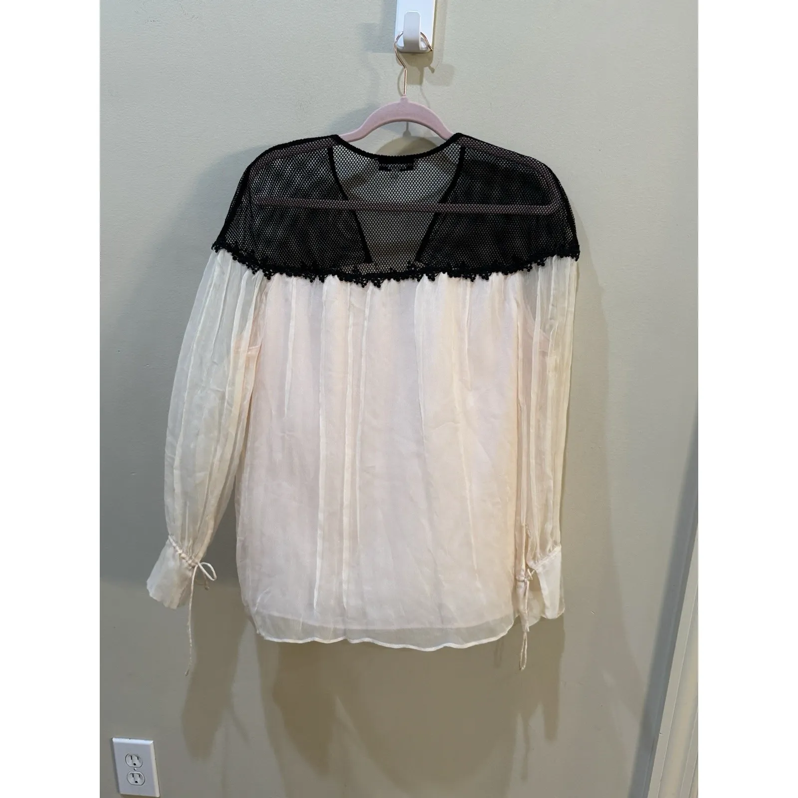 karina Grimaldi Silk Pink Black Blouse Size XS Sheer Romantic Crochet - Image 3