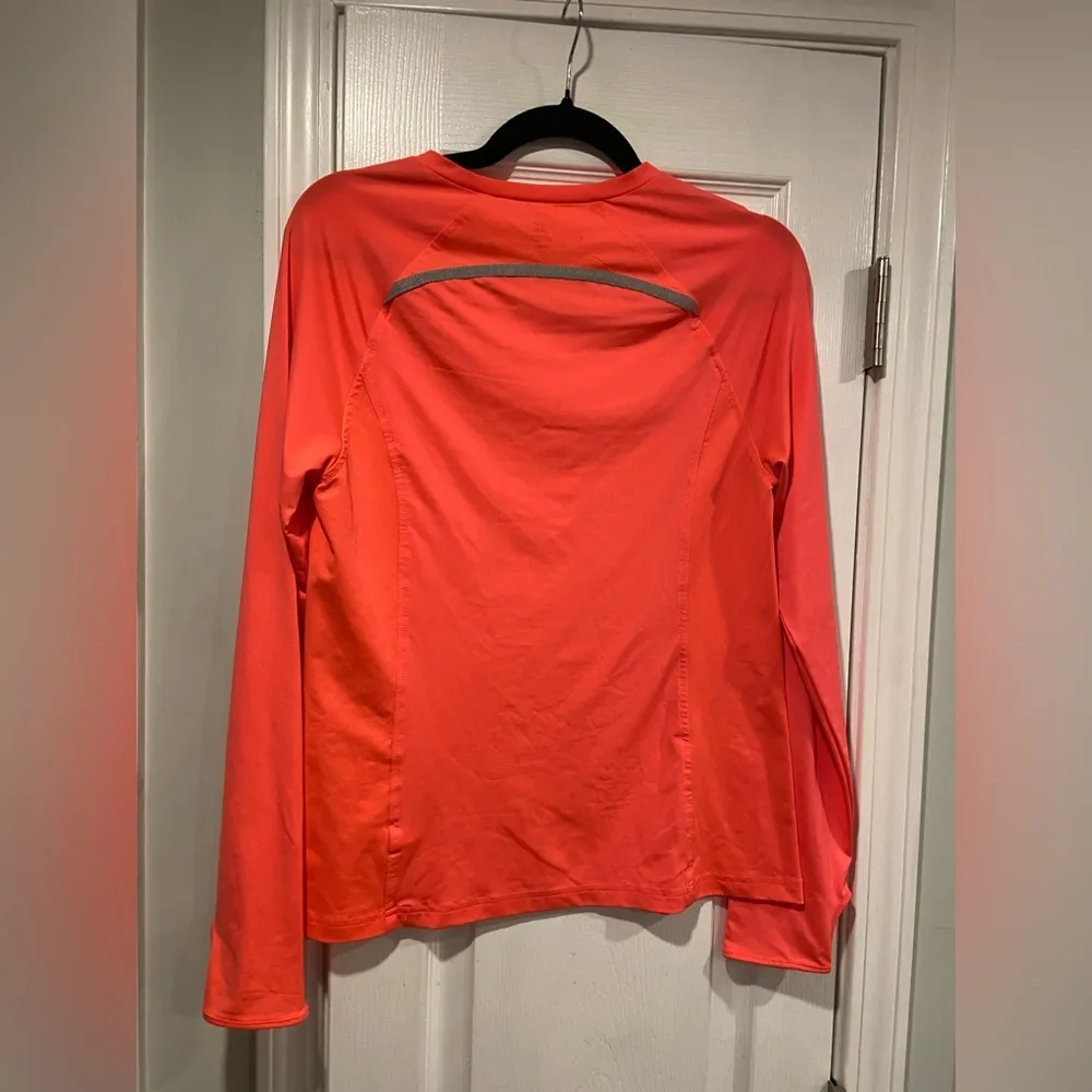 Old Navy Neon Coral Long Sleeve Crew Neck Activewear Top Thumbholes Size M - Image 7