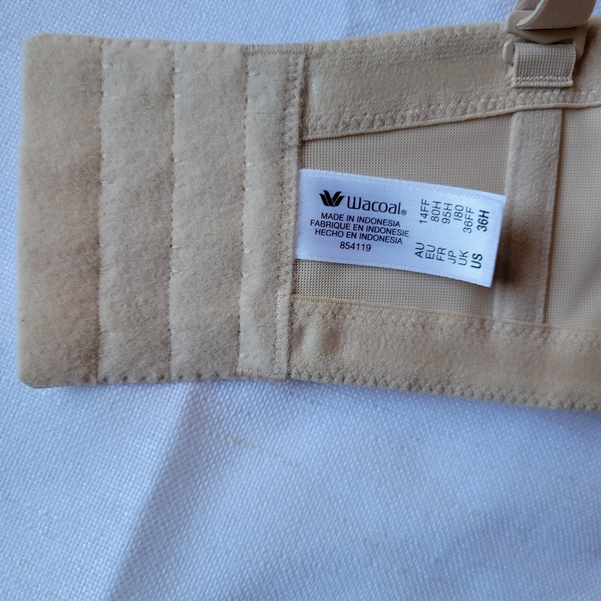 Wacoal Red Carpet Convertible Strapless Tan Bra Size 36H - Image 9