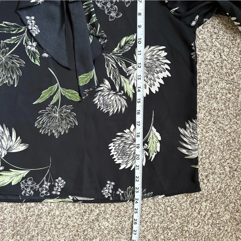 🦋 Who What Wear Black Green Tie Front Long Sleeve Blouse Small - Image 5