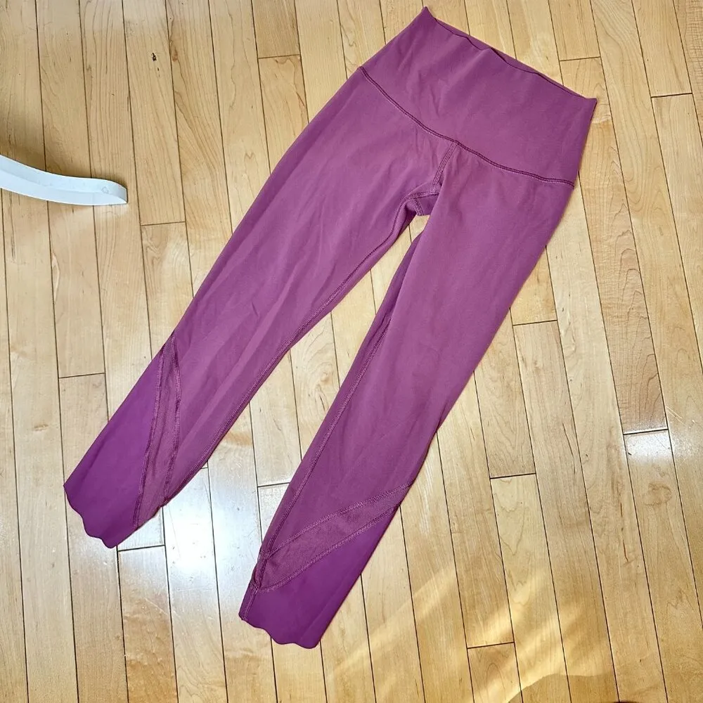 RARE LULULEMON Mauve Leggings with Scallop & Mesh Detail Size 2 - Image 2