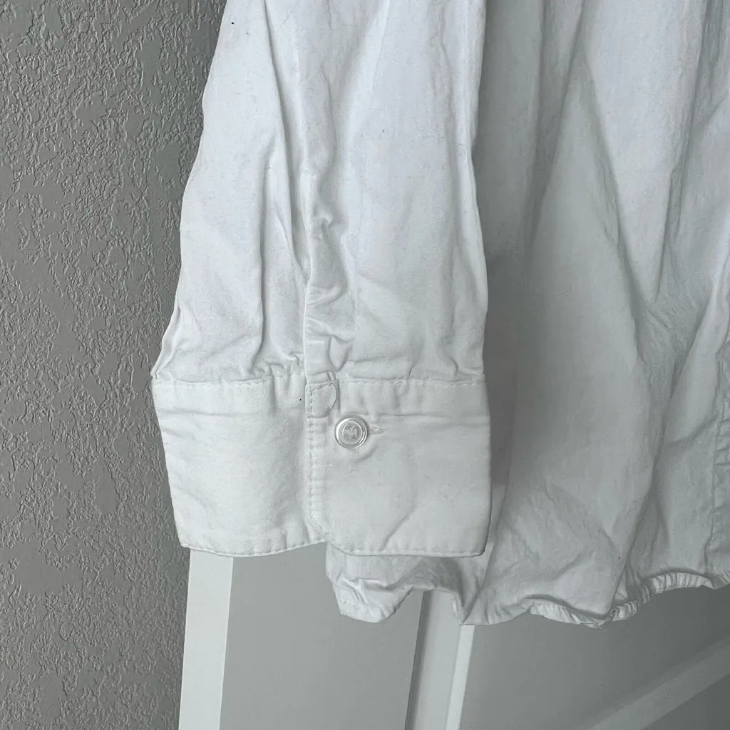 H&M White button-up shirt with a relaxed fit - Image 2