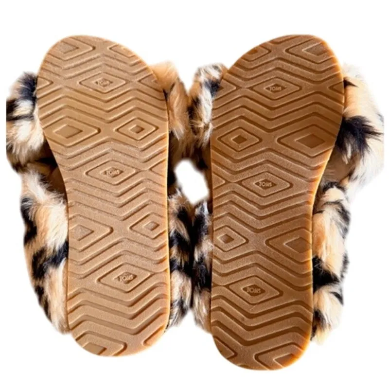TOMS Faux Fur Leopard Slides Women’s Size 7 Slip-On Cozy Fuzzy Sandals - Image 3