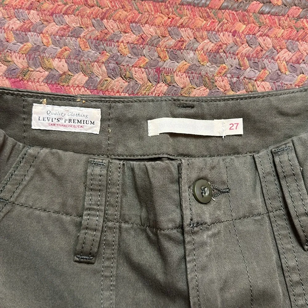 NEW LEVIS SOFT UTILITY OLIVE NIGHT ARMY GREEN PANTS SAMPLE - Image 3