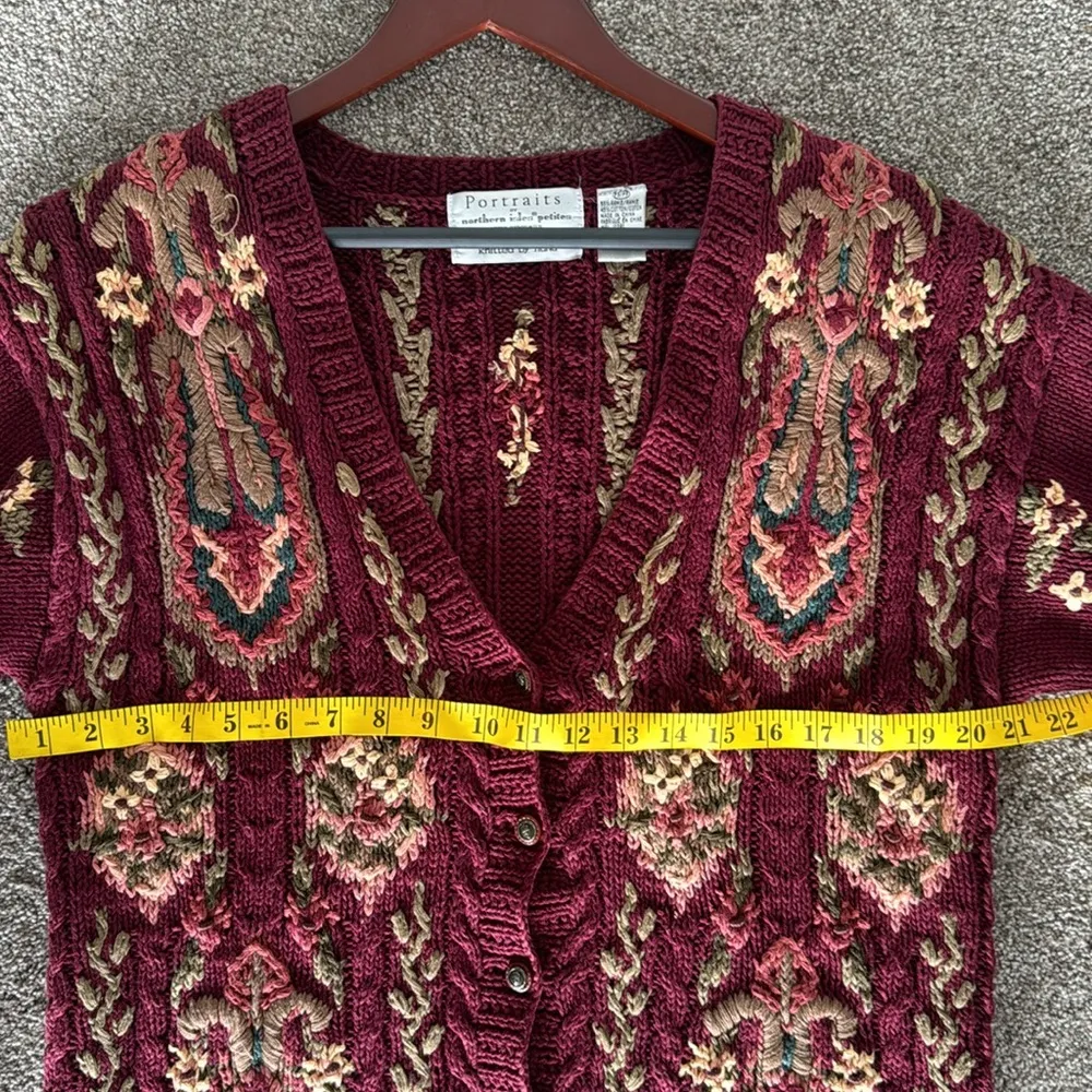 Vintage Portraits Northern Isles Petites Hand Knit
Sweater 1240 Size undefined - Image 8