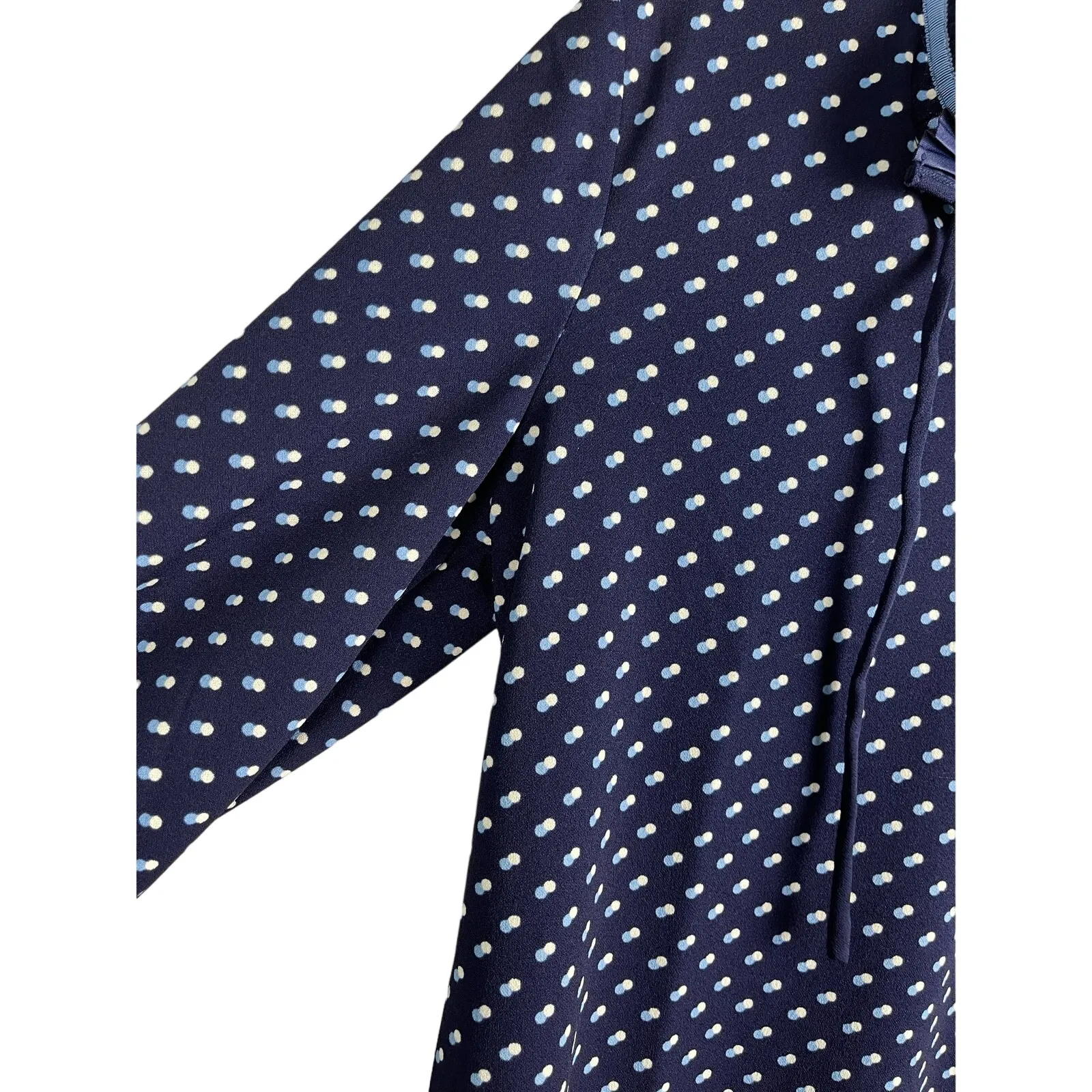 Talbots Pleated Dark & Light‎ Blue Dots Tie Neck Top Size Medium - Image 7