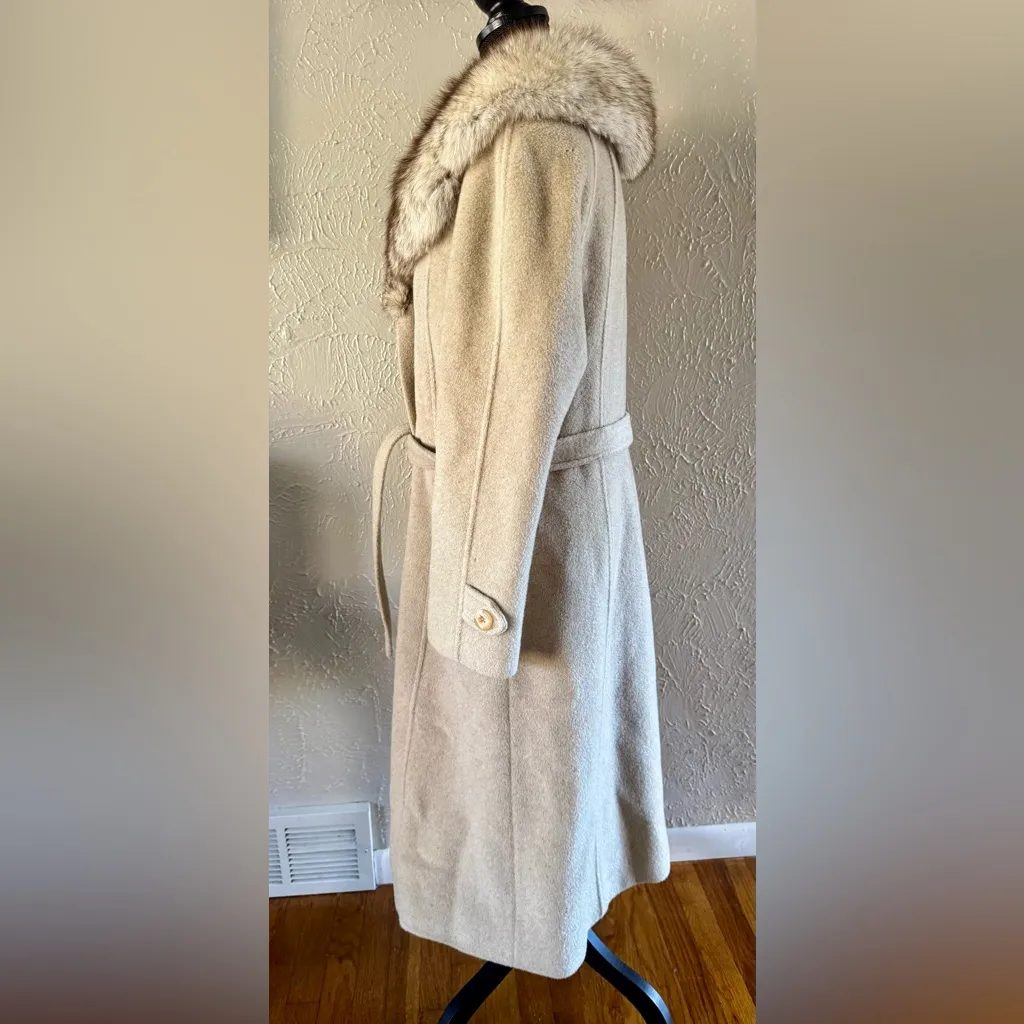 Winter Coat Wool Cashmere Orig Ret. $3000 (1980)
Vintage De Mar’s Tan Size M - Image 10