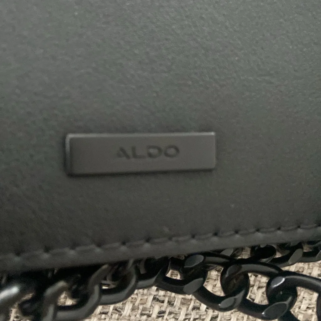 ALDO Women's Greenwald Quilted Faux Leather Crossbody Bag - Image 3