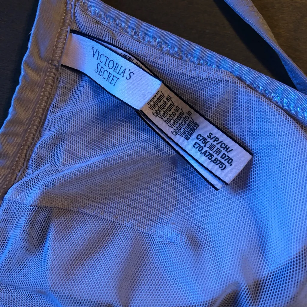 Victoria’s Secret lace bra - Image 3