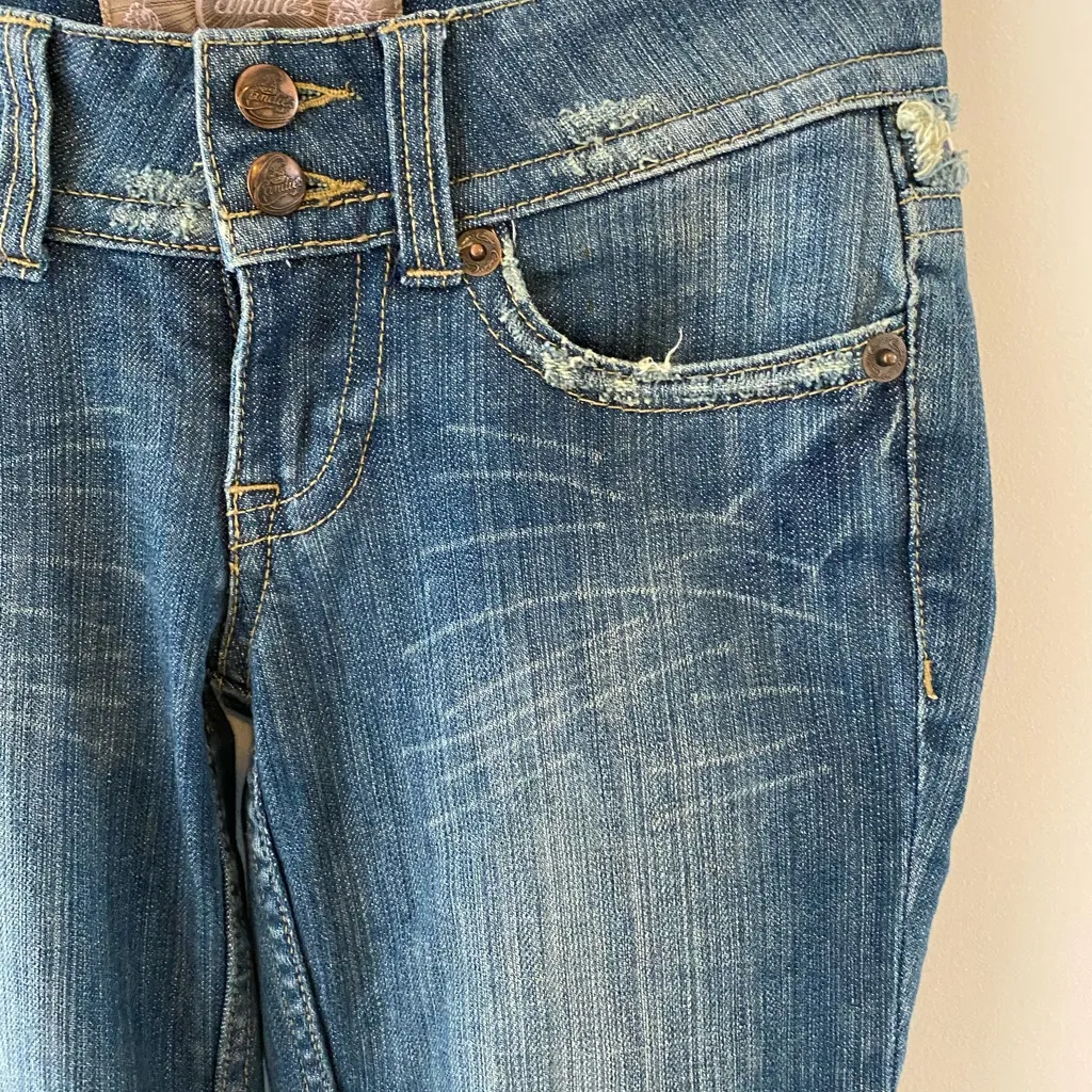 Candie’s Distressed Patch‎ Capri Jeans - Image 3
