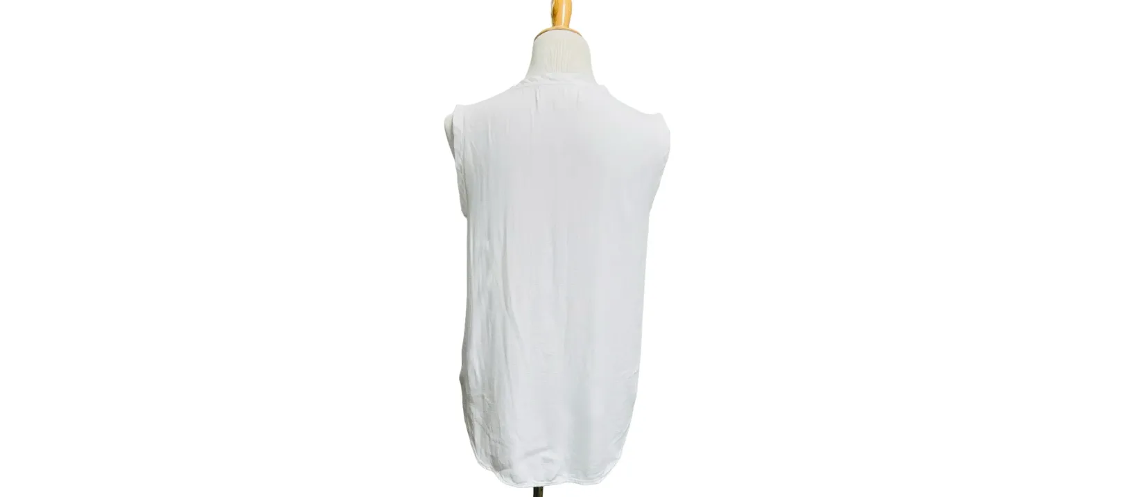 Cloth & Stone White v neck tank Small - Image 4