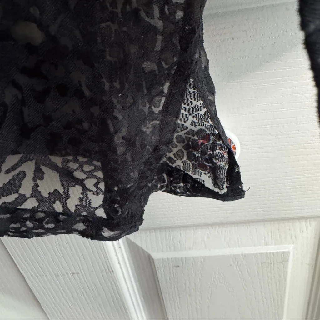 Semi sheer animal print button up lightweight jacket Black Size L - Image 4