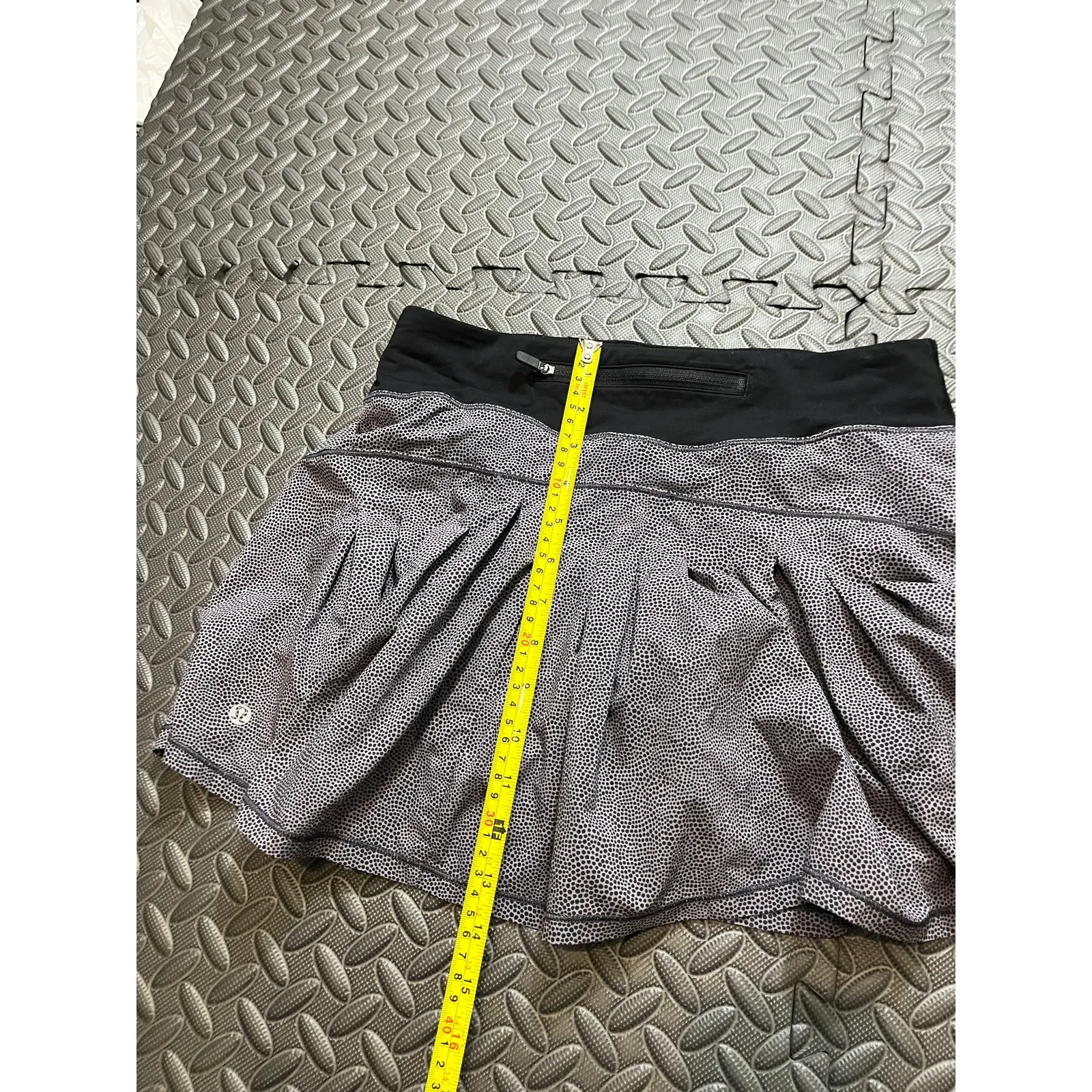 Lululemon Circuit Breaker‎ Skirt II Disperse Dusky Lavender Black / Black Size 4 - Image 11