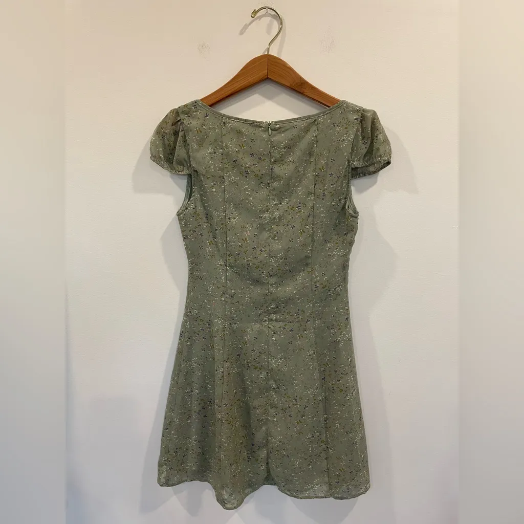 NWT Princess Polly Dainty Green Floral Dress with tie front - Image 7