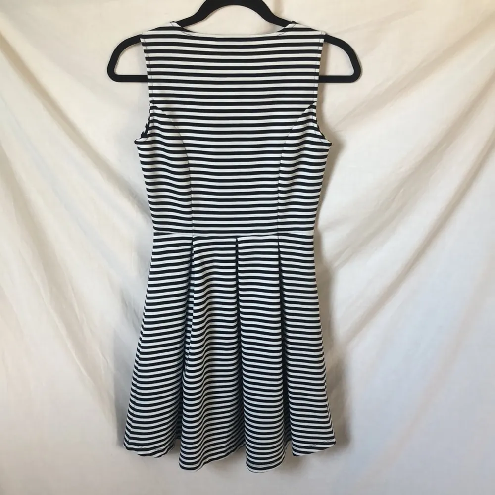 Attention Dress Size XS - Image 7