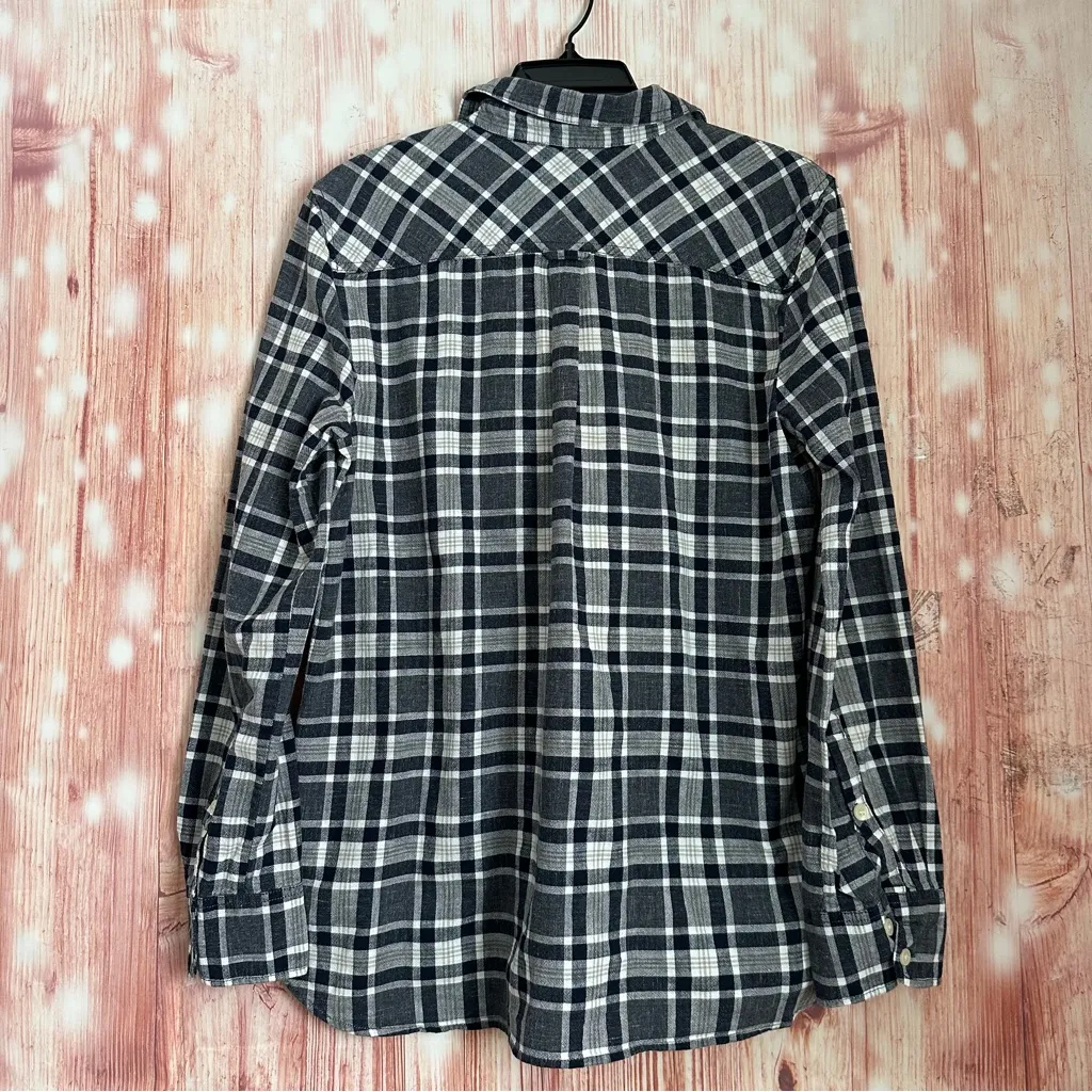 J. Crew Factory Navy Blue Plaid Boy Fit Popover Shirt Size S - Image 8
