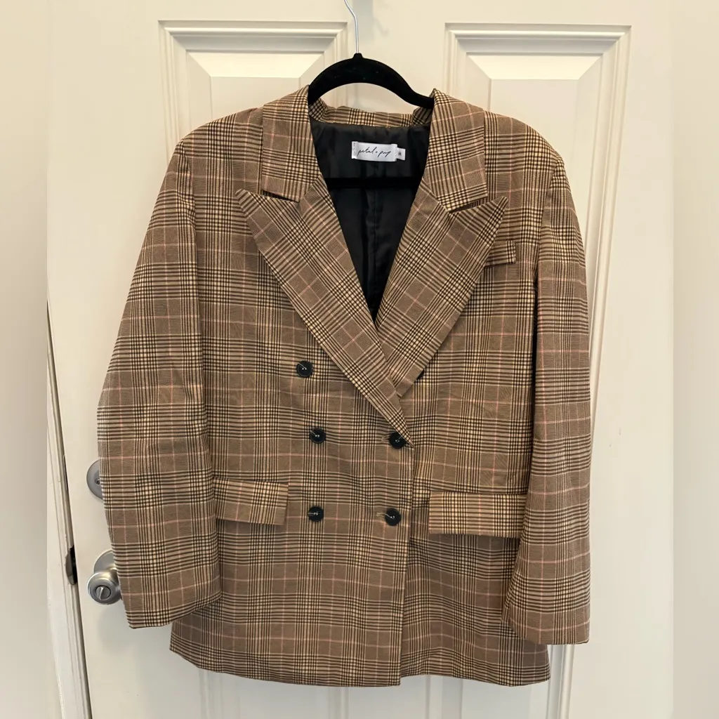Petal & Pup Aiyana Menswear Blazer Size Medium - Image 2