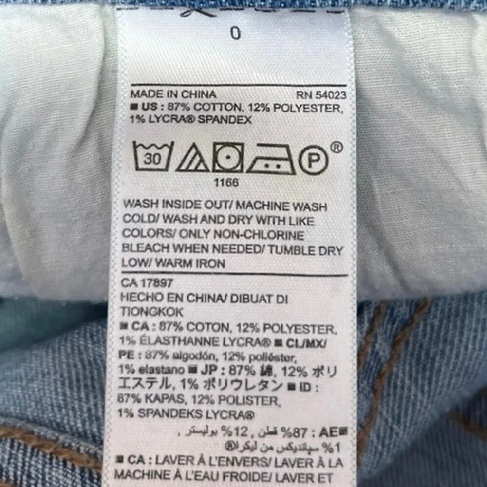 Old Navy Women's Blue Denim Mid Rise Distressed Boyfriend Jeans Shorts Size XS - Image 4