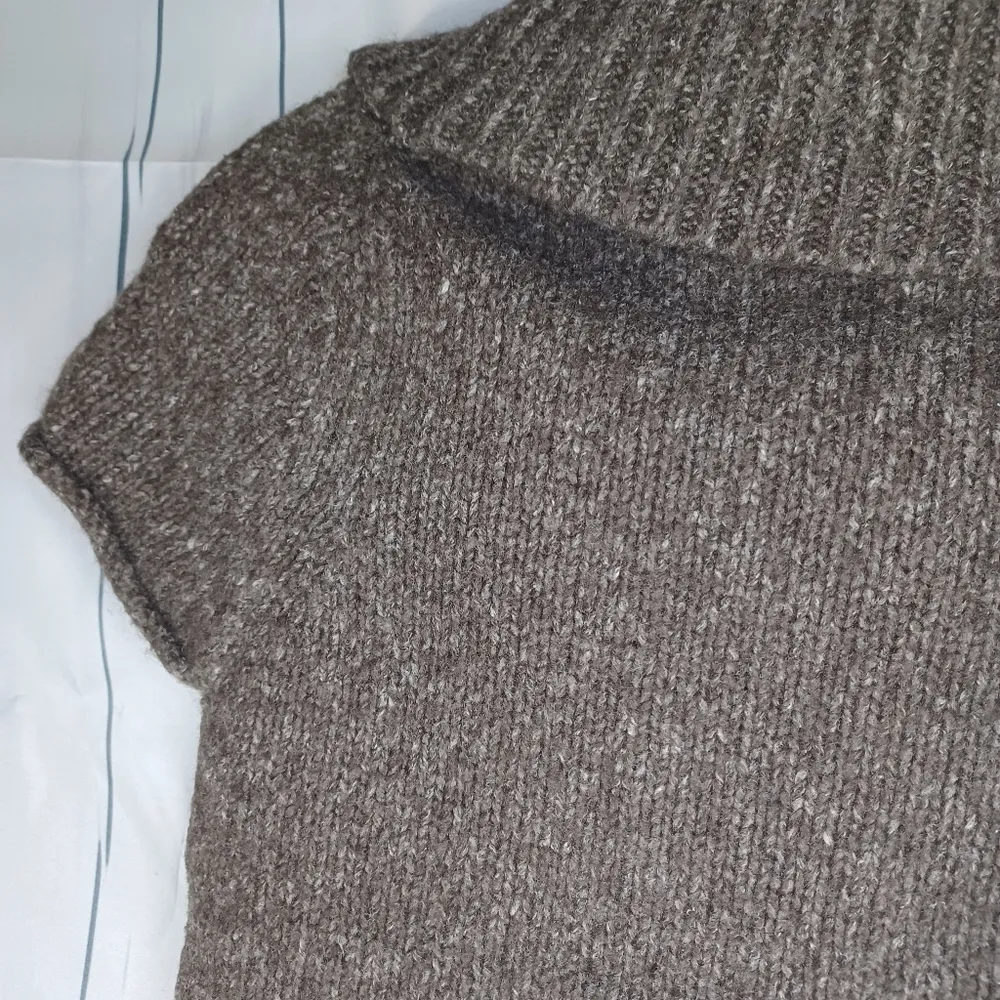 BCBG MaxAzria Cowl neck short sleeve sweater. - Image 11