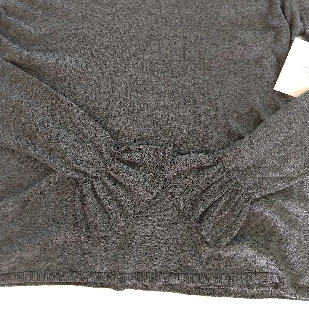 14th & Union Womens Scoop Neck Ruffle Cuff… - Image 6