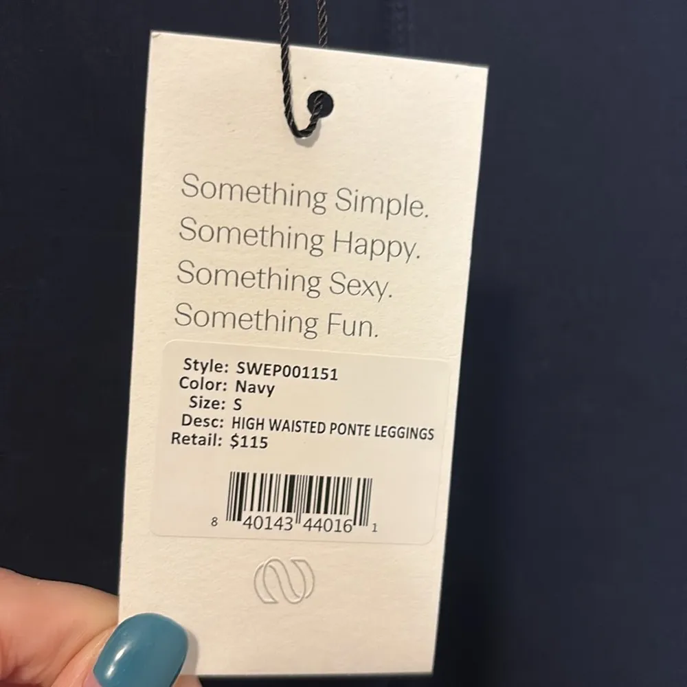 NWT SOMETHING NAVY HIGH WAISTED PONTE LEGGINGS - Image 7