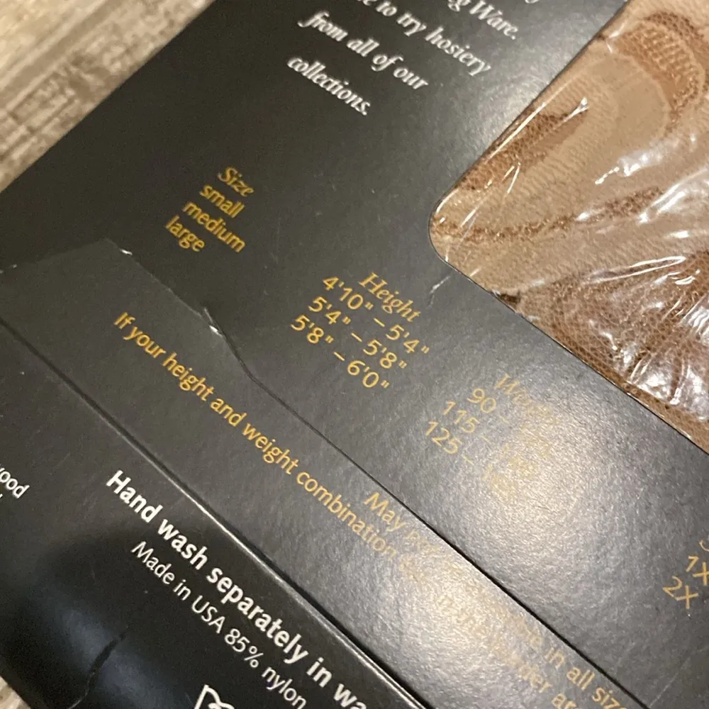 FREDERICK’S of Hollywood leg wear - Image 3