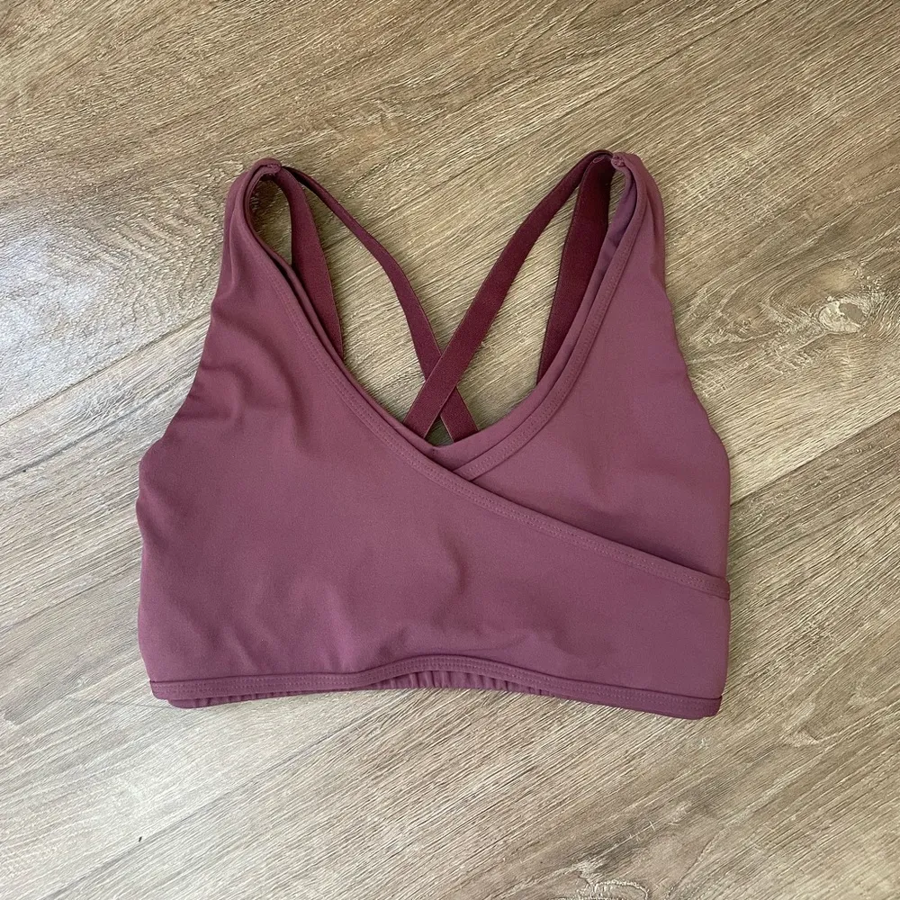 Gymshark Strappy Sports Bra Top Purple Adjustable Activewear ~ Size XS - Image 3