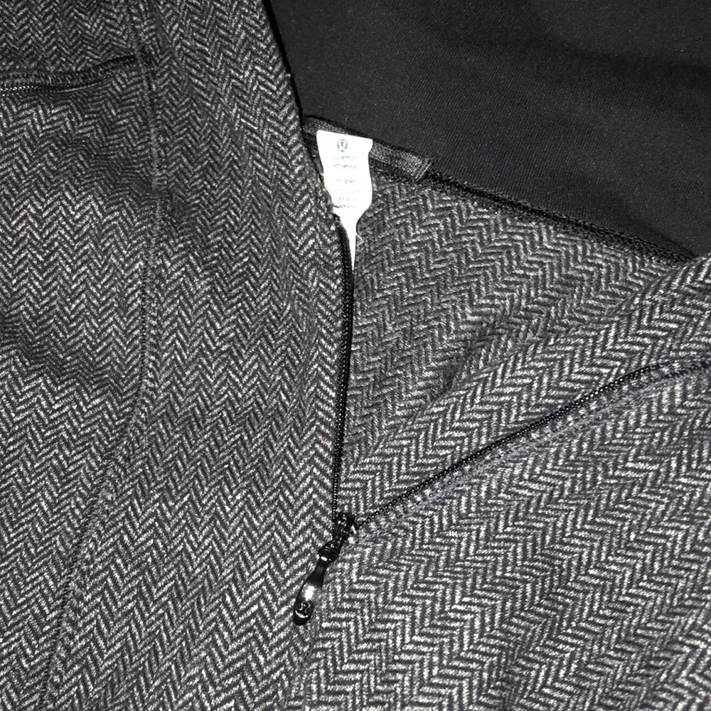 GRAY LULU QUARTER ZIP - Image 3