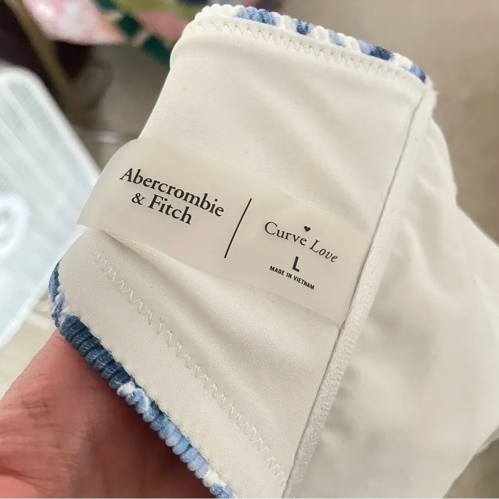 Abercrombie & Fitch Curve Love Floral Underwire Tie Strap Bikini Top - Image 3