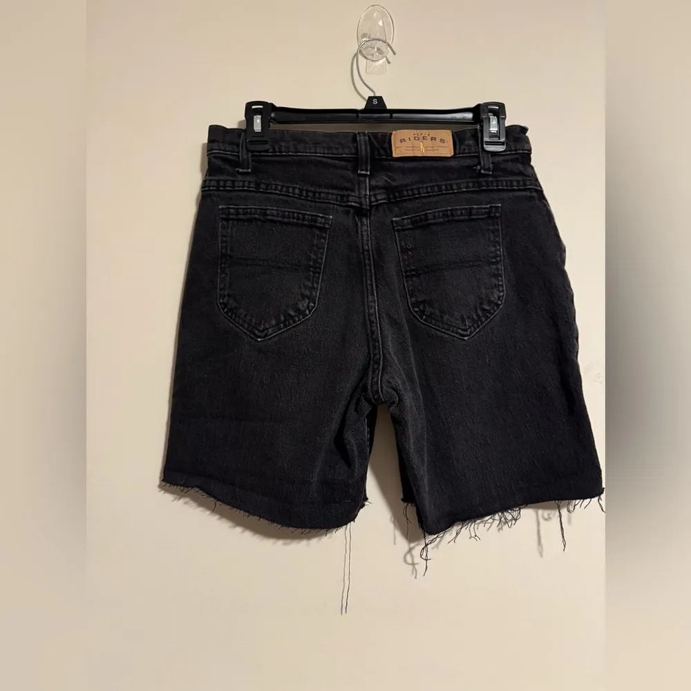 EUC Riders by Lee Charcoal Gray Frayed Edge Denim shorts size 10P - Image 6