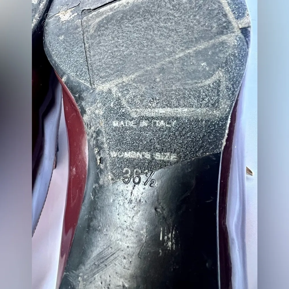 Roger Vivier Polly Burgundy and Gold Patent Leather Loafer Shoes 9 - Image 8