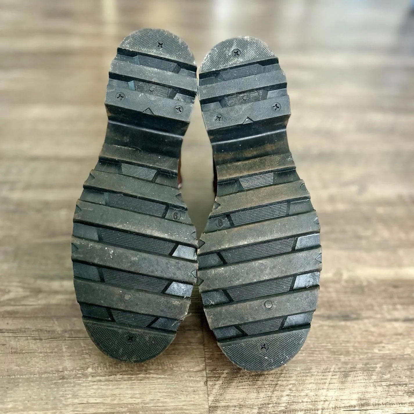 Chelsea Boots for Women, Brown W/Heel and Zip Up Ankle Boots Size 9 - Image 3