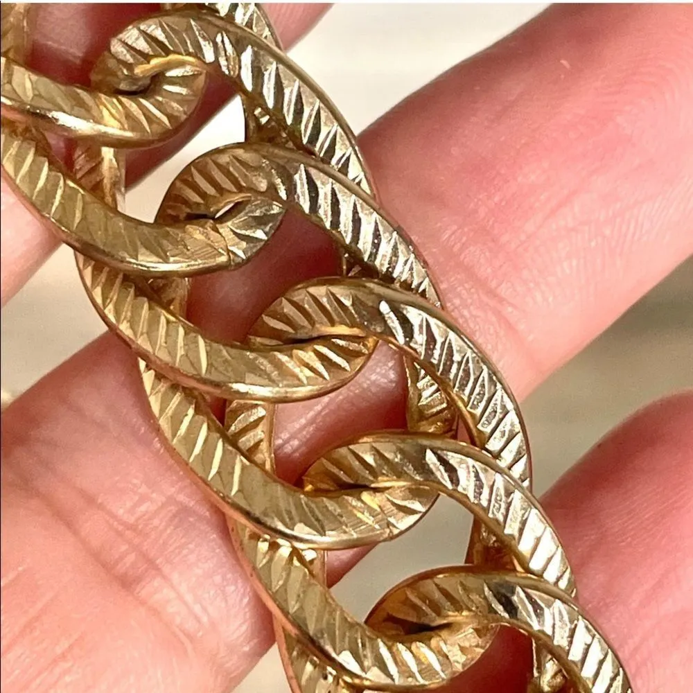 Gold tone link bracelet - Image 7