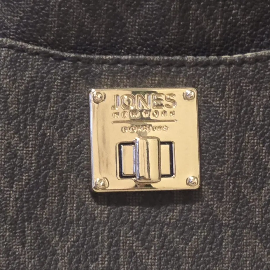 Jones New York Elegant Black Handbag - Image 2