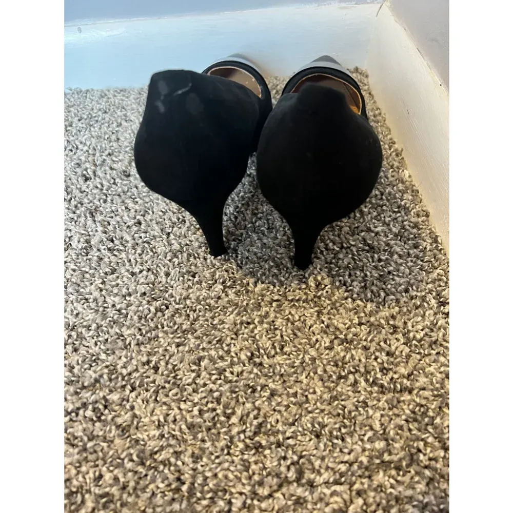 Banana Republic  suede‎ pumps - Image 4