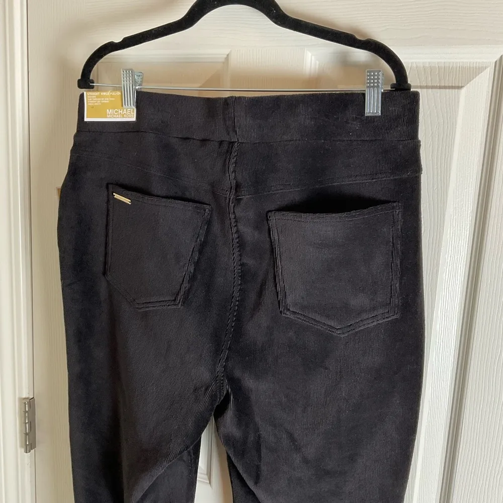 Michael Kors Black Straight Ankle Pull On High-Rise Size 1X - Image 7