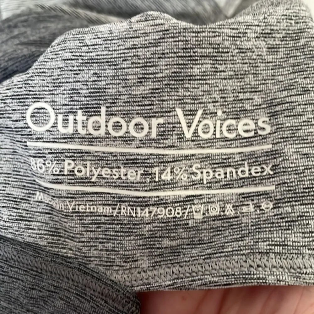 Outdoor Voices Colorblock Slashback Sports Bra Small - Image 6