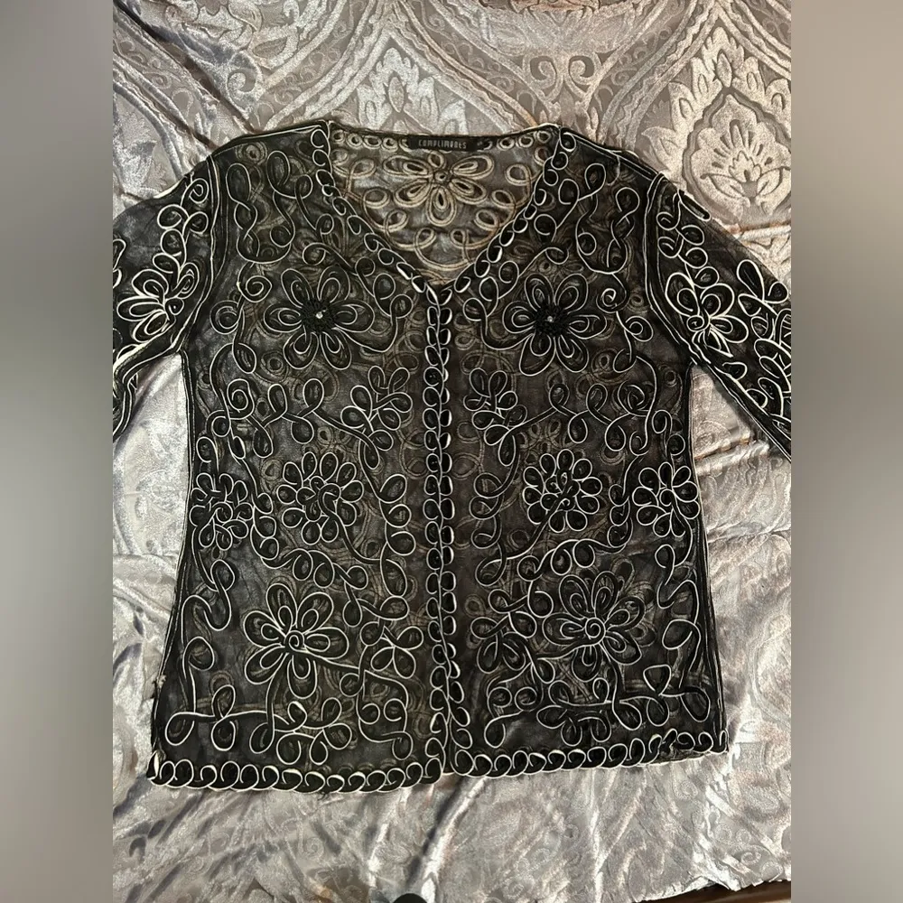 Compliments Sheer Floral & Loop Style Cardigan Small Black - Image 11