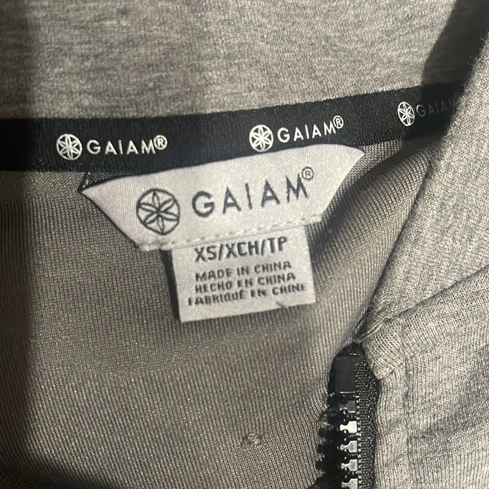 GAIAM Womens Long Sweatshirt - Image 3
