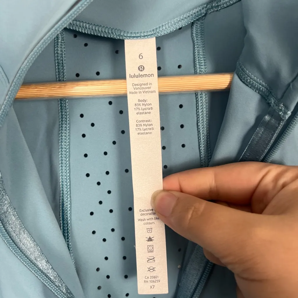 Lululemon New Route 1/2 Zip in Aqua Smoke size 6 - Image 5