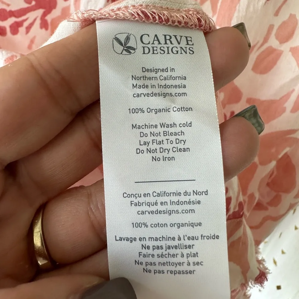 Carve Designs Carve Design NWT Sheer Floral Raw Hem V Neck Dylan Tank 100% Organic Cotton L - Image 9