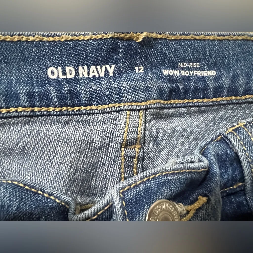Old Navy Women's Straight Leg Blue Jeans - Image 3