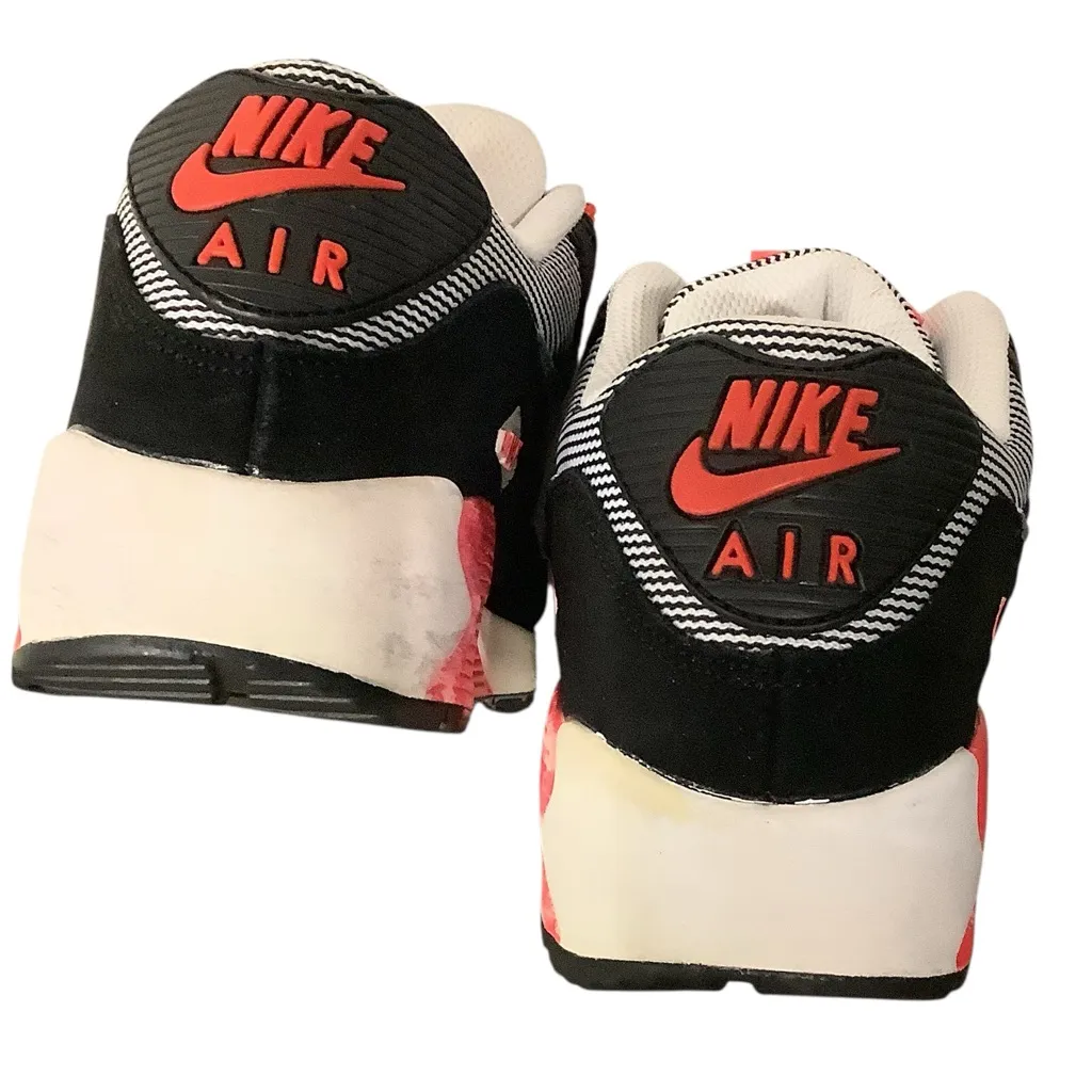 Nike Air Max 90 Black & White Shoes with Red Highlights Excellent Condition - Image 9