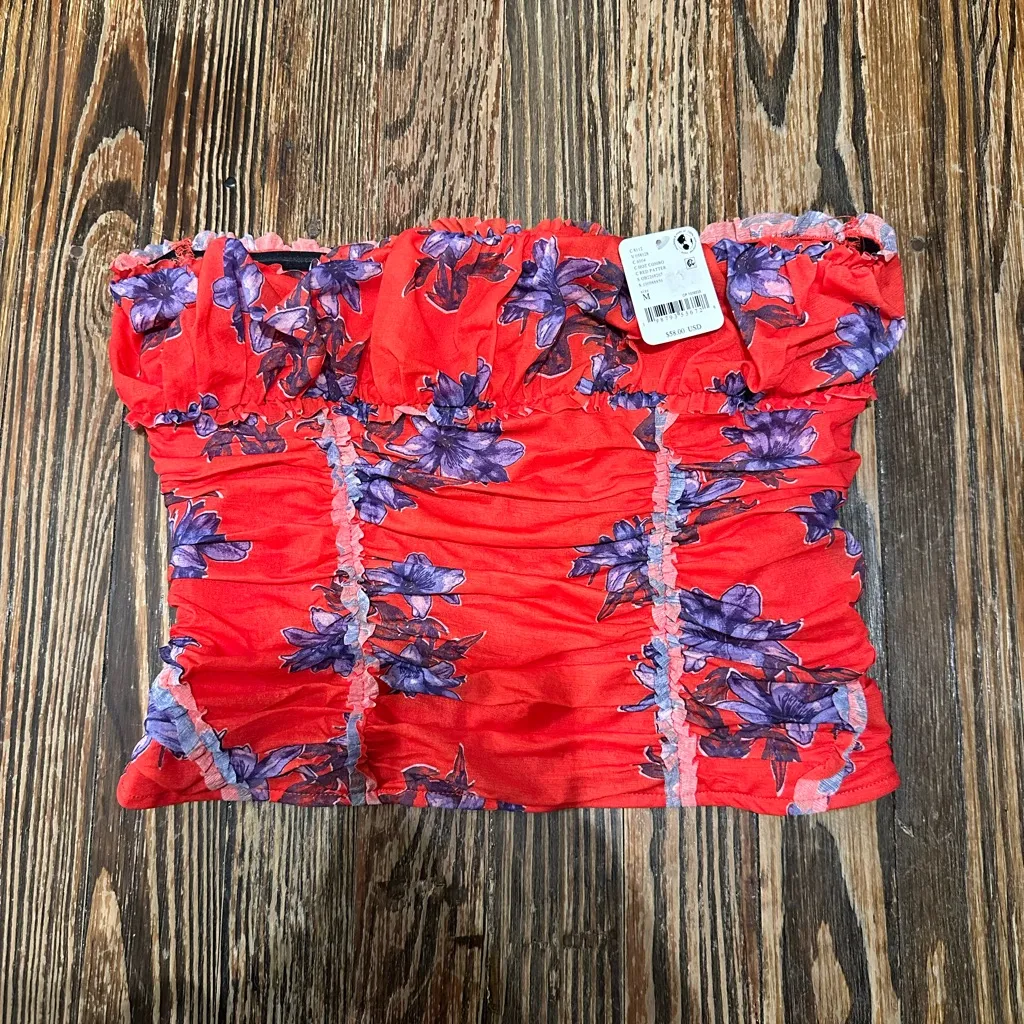 FREE PEOPLE NWT SCOTTIE TUBE TOP HOT Red and Purple Floral Crop Top - Image 2