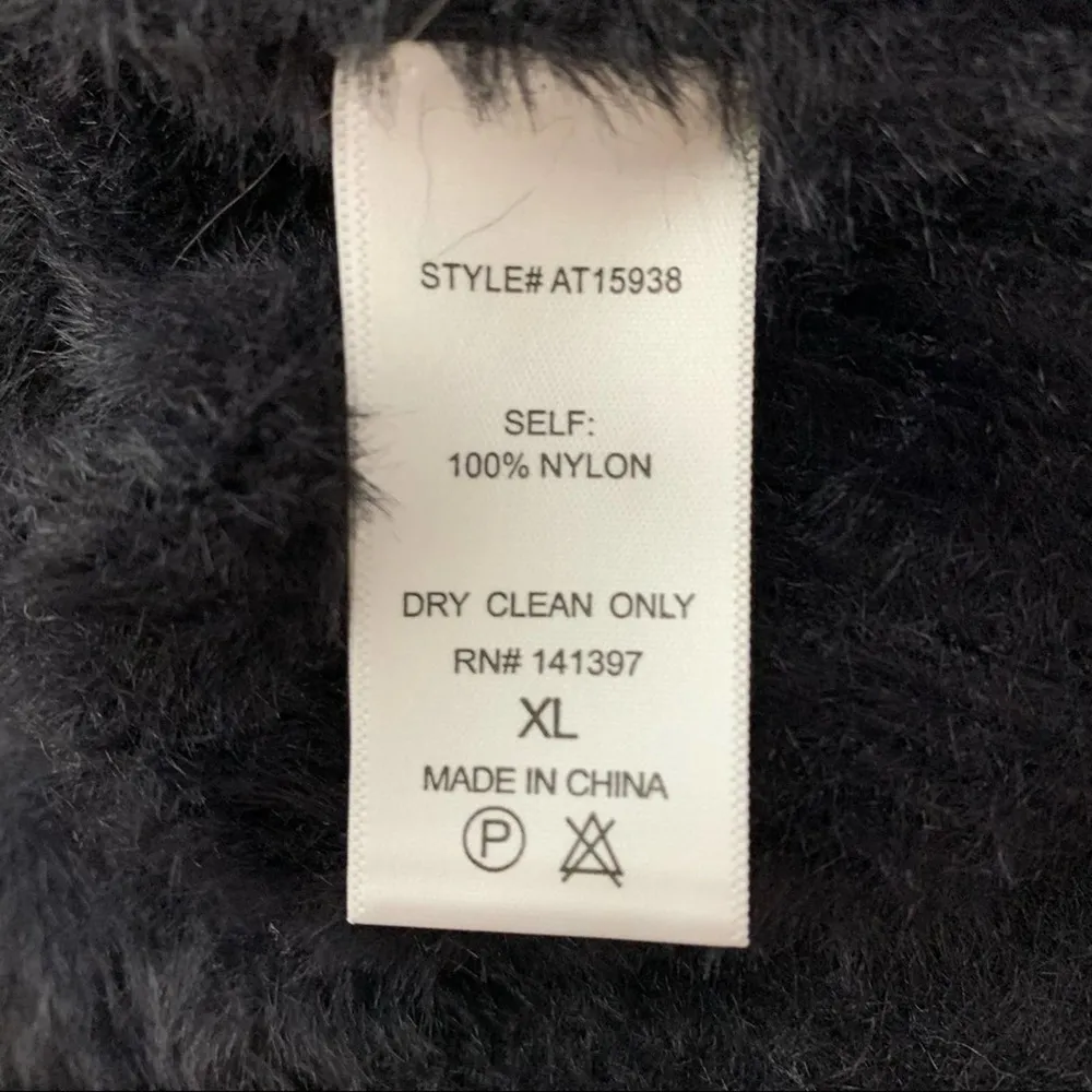 ASTR the label black fuzzy crop sweater XL new - Image 6