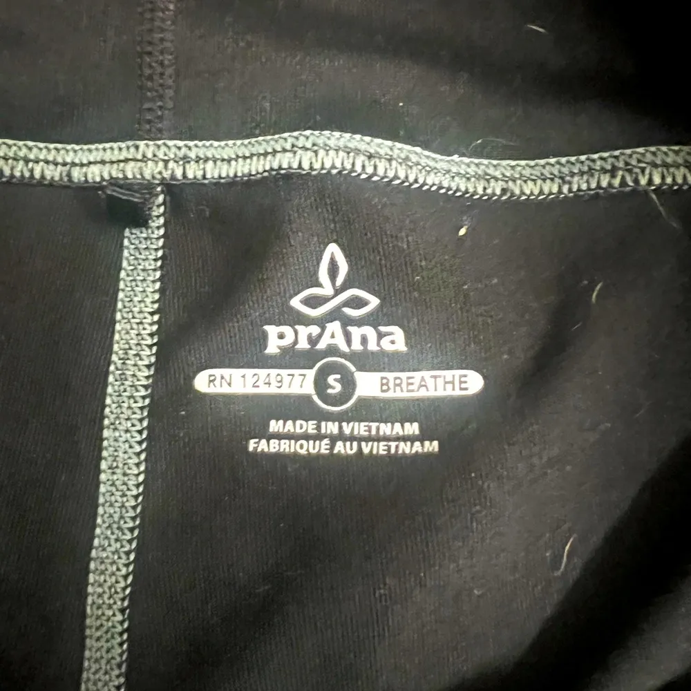 prAna black biker shorts small - Image 4