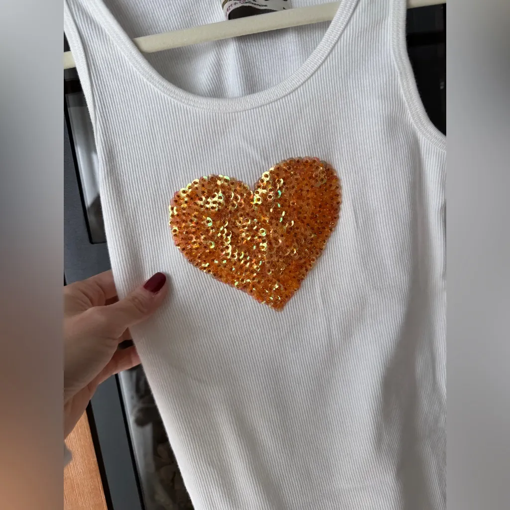 Vintage Y2K beaded tank top ribbed scoop neck Twisted Heart sequined Orange - Image 2