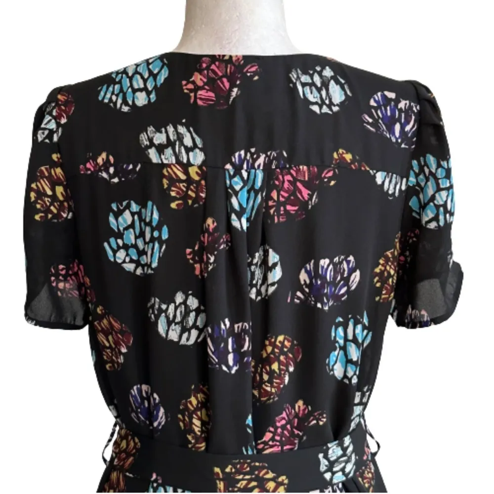 lr Black Floral Short Sleeve Sash Belt Split Neck Sheath Tunic Dress Size Small - Image 8